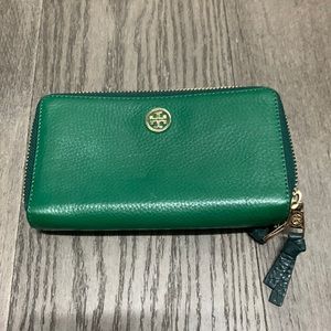 Tory Burch wallet